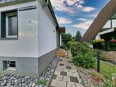 Seitlicher Zugang Haus - 3 Zimmer Einfamilienhaus zum Kaufen in Köln / Longerich