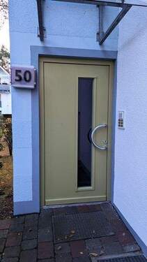 Haustür.jpg - 2 Zimmer Etagenwohnung in Hohen Neuendorf