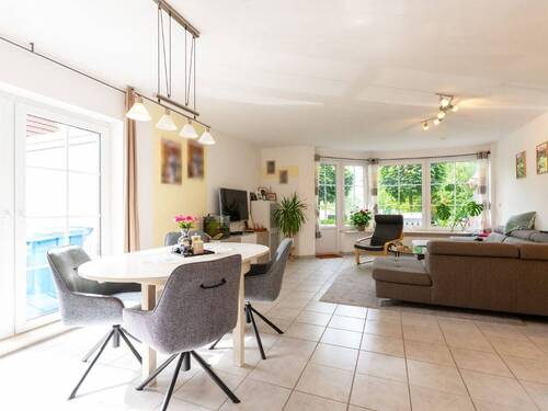 Wohn- / Essbereich - 3 Zimmer Doppelhaushälfte in Großefehn
