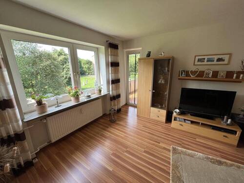 Wohnzimmer - 2 Zimmer Etagenwohnung in Kiel