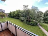 Balkon - Etagenwohnung mit 69,30 m&sup2; in Kiel zur Miete