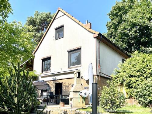 Ihr neues Zuhause in Zeuthen - Wo Ideen wurzeln: Neues Zuhause mit Werkstatt und Gartenglück