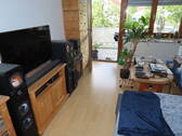 Wohnzimmer mit Zugang Balkon - 