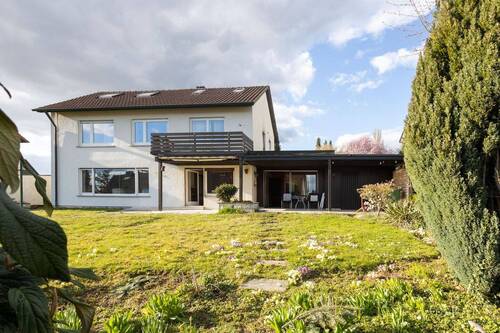 Gartenansicht - 8 Zimmer Einfamilienhaus in Öhringen