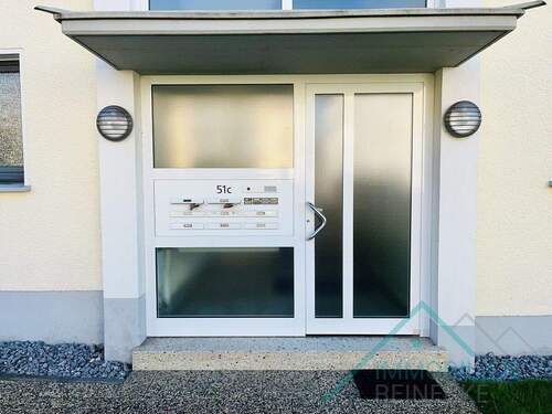 Hauseingang - 4 Zimmer Etagenwohnung zum Kaufen in Menden