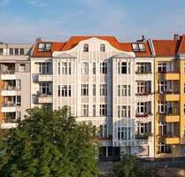 Vermietete Altbauwohnung mit Balkon & Wannenbad an der Spree - Berlin Moabit