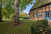 Blick in den Garten - Bauernhaus, Landhaus mit 327,00 m&sup2; in Eutin / Fissau zum Kaufen