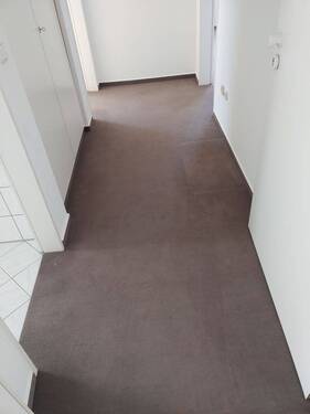 Flur - 2 Zimmer Etagenwohnung zur Miete in Borna