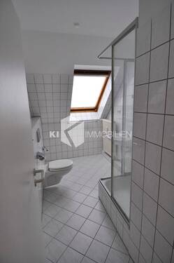 Bad mit Dusche - Etagenwohnung mit 42,50 m&sup2; in Borna zur Miete