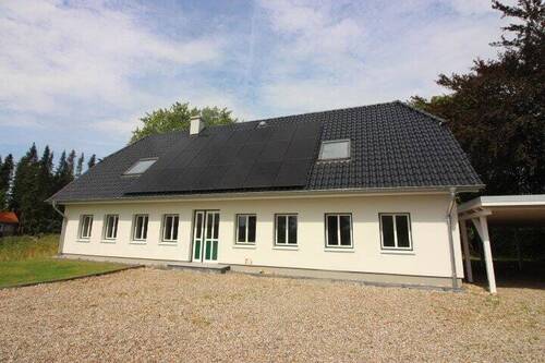 Bild 1 - Modernes neu aufgebautes Wohnhaus mit viel Platz zum Wohlfühlen