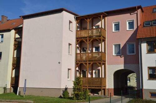 Rückansicht - Provisionsfrei: Mehrfamilienhaus mit 6 WE in Saalfeld