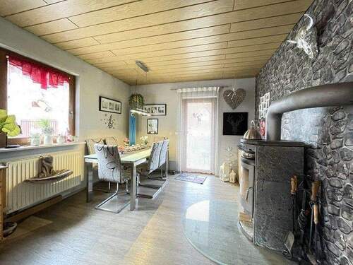 EG Wohnen/Essen - Einfamilienhaus mit 111,00 m&sup2; in Lauf zum Kaufen