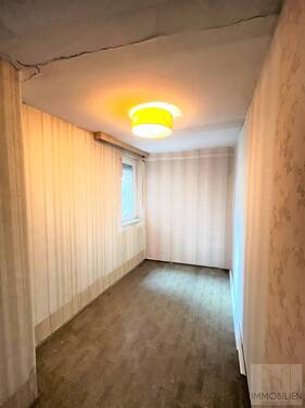 EG – Zimmer im Anbau - 