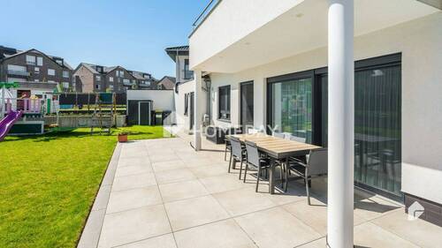 Terrasse 1 - 5 Zimmer Doppelhaushälfte zum Kaufen in Baesweiler