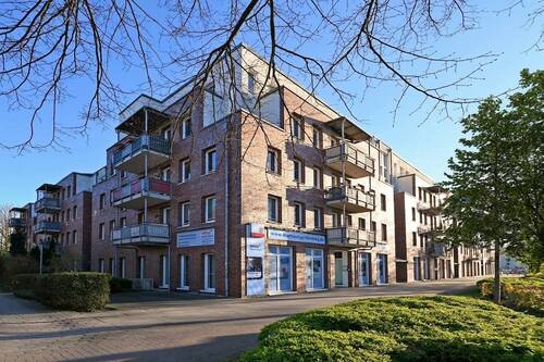 Ansicht2 - Urbane 2 Zimmer Wohnung mit Balkon und Tiefgaragenstellplatz in Hamburg Wandsbek- vermietet!