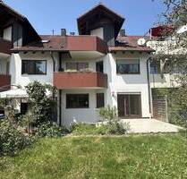 Etwas Besonderes: 4-Zimmerwohnung auf zwei Etagen mit eigenem Garten und Apfelbaum - Tübingen Lustnau