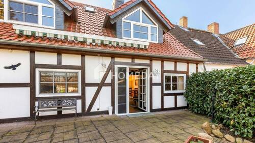 Außenansicht 3 - 5 Zimmer Doppelhaushälfte zum Kaufen in Querenhorst