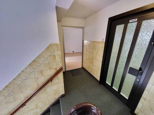 Büroeingang vom Treppenhaus - 