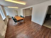 Büro 1 - 