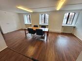 Büro 1 - 