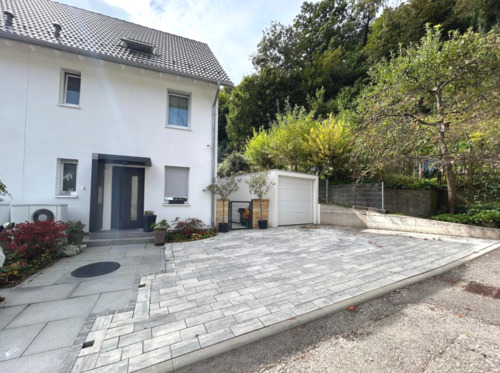 Zufahrt - 6 Zimmer Doppelhaushälfte in Radolfzell am Bodensee