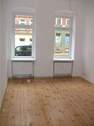 Wohnzimmer - nette Mieter gesucht ! MiT Holzdielung - 3 Zimmer- MIT BaLkoN