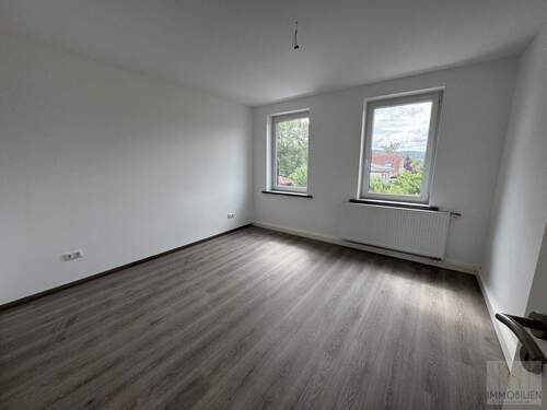 OG: Wohnzimmer - Mehrfamilienhaus, Wohnhaus mit 183,60 m&sup2; in Rudolstadt zum Kaufen