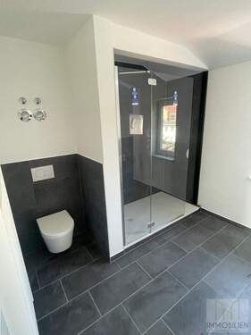 DG: Badezimmer - 