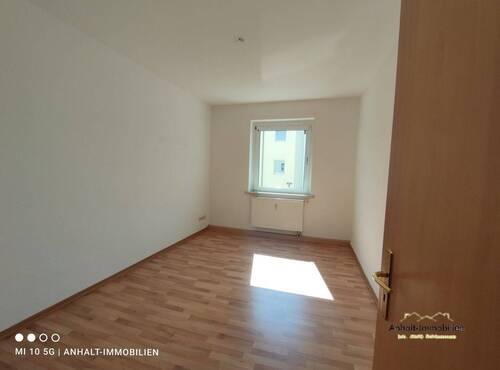 Kinderzimmer - Etagenwohnung mit 87,00 m&sup2; in Bitterfeld zur Miete