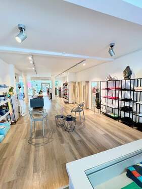 EG Gewerbe - 1 Zimmer Mehrfamilienhaus, Wohnhaus in Solingen