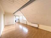 Dachgeschosswohnung - 