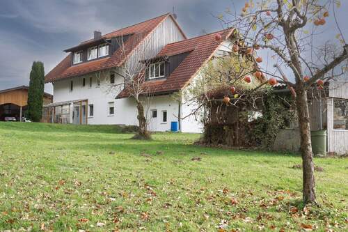 Außenansicht - Mehrfamilienhaus, Wohnhaus mit 420,00 m&sup2; in Bad Waldsee zum Kaufen