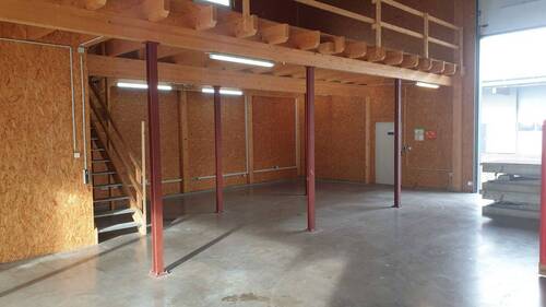 Halle 1 Tor nach hinten - 