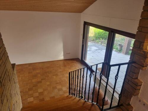 Wohn- und Esszimmer Treppe - 