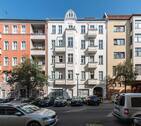 Hausansicht - ***Attraktive 2-Zi. Altbauwohnung mit Balkon - vermietet***