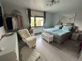Schlafzimmer - Einfamilienhaus mit 136,00 m&sup2; in Niederhausen an der Appel zum Kaufen