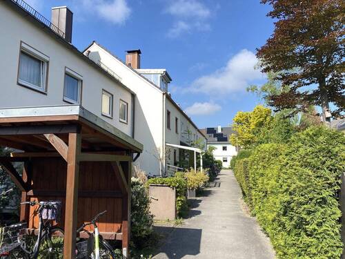 Zuwegung - 4 Zimmer Reihenmittelhaus zum Kaufen in Gröbenzell