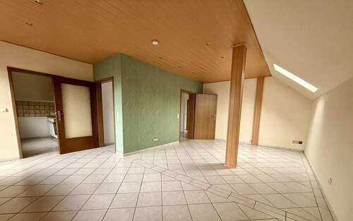 Wonh-/Esszimmer - 3-Zimmer-Wohnung mit Balkon in Oberhaid zu vermieten