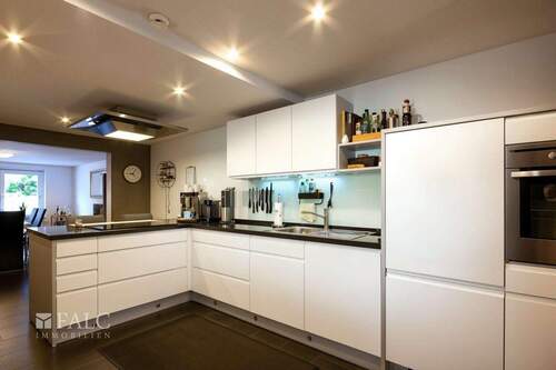 Küche - 7 Zimmer Mehrfamilienhaus, Wohnhaus in Titz / Jackerath