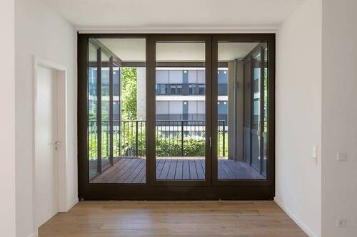 Blick zur Loggia - Familienwohnung nahe Mauerpark - 985.000,00 EUR Kaufpreis, ca.  111,00 m² Wohnfläche