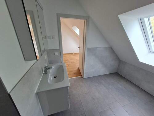 Bad Dachgeschoss - 
