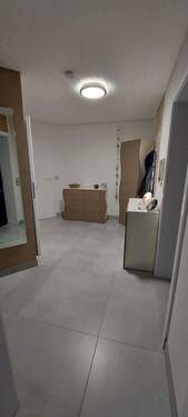 Flur - Etagenwohnung mit 68,40 m&sup2; in Lichtenstein zum Kaufen