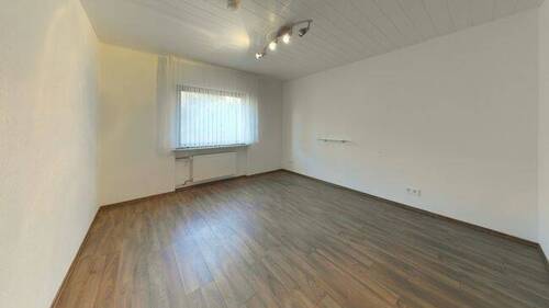 11_Schlafzimmer 1_linkes Haus - 