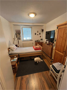 Peter Dondorf Immobilien - Schlafzimmer (KI-optimiert) - 