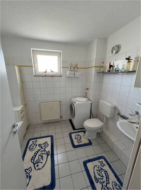 Peter Dondorf Immobilien - Badezimmer (KI-optimiert) - 