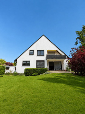 Außenansicht_Garten - 8 Zimmer Mehrfamilienhaus, Wohnhaus in Isernhagen