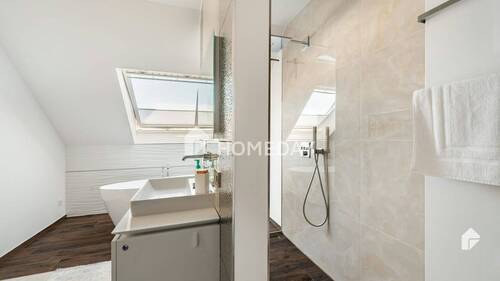 1. OG Badezimmer 2 3 - 