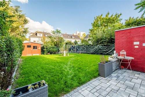 Garten 1 - 6 Zimmer Doppelhaushälfte in Frankfurt am Main