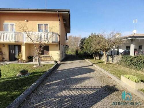 www.ADImmobilien.de - 7 Zimmer Einfamilienhaus zum Kaufen in Palazzolo Dello Stella