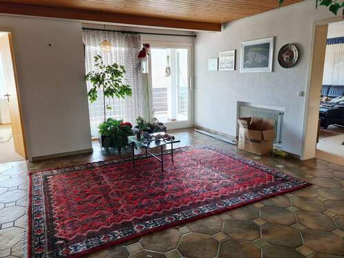 Wohnhalle mit Zugang Balkon - 